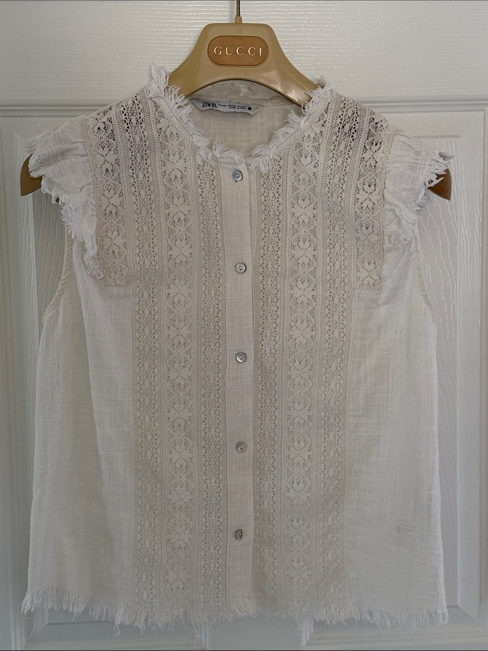 Zara Cream Lace-Trim Sleeveless Button-Up Top